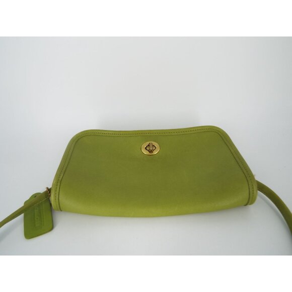 Vintage COACH Dinky 9375 Lime Green Leather Turn Lock Crossbody Bag Made in USA - Picture 6 of 12